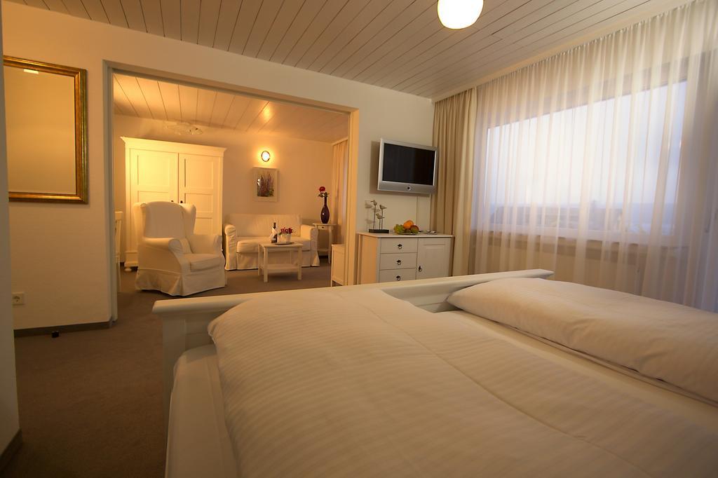 Lupinenhotel Bodensee Sipplingen Oda fotoğraf